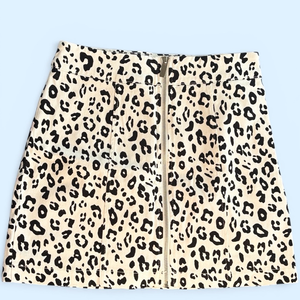 Black & White Leopard Print Women's Skirt
